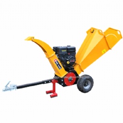 GASOLINE WOOD CHIPPER